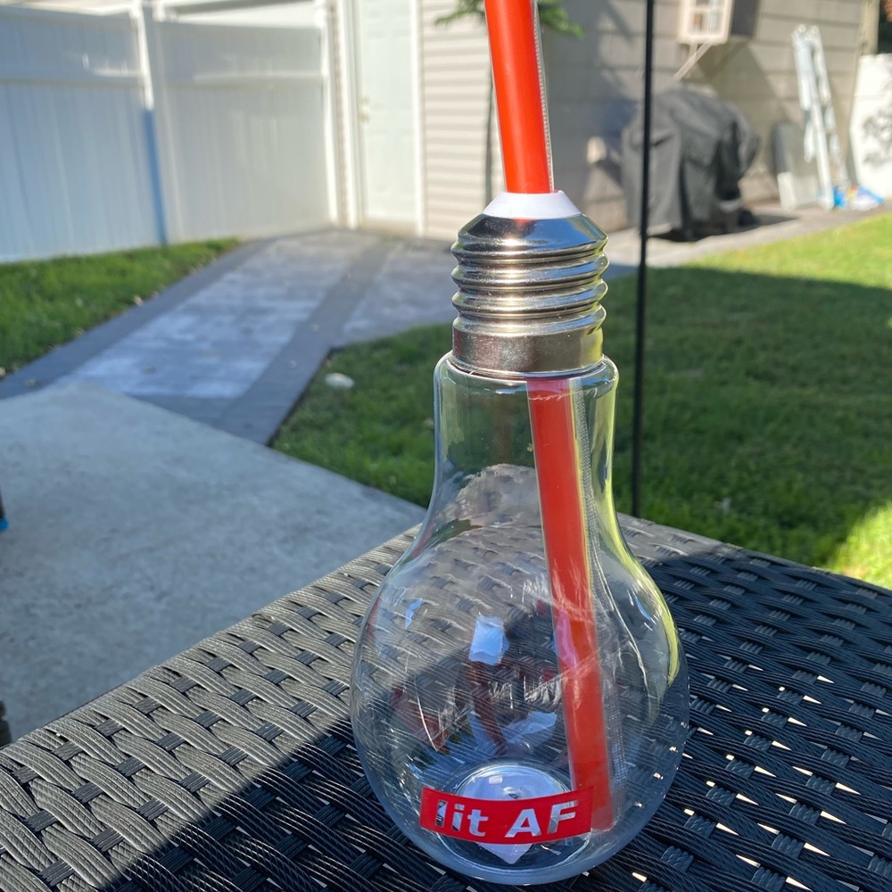 Light bulb shape cup.